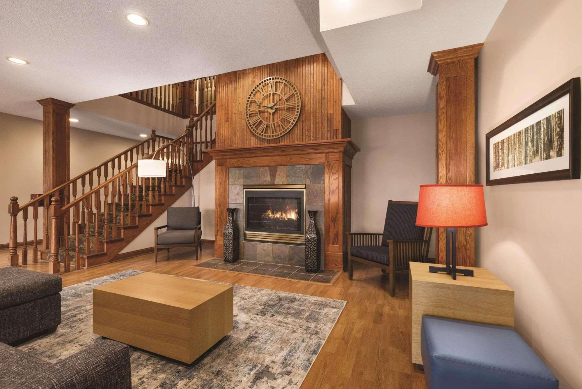 Country Inn & Suites By Radisson, Forest Lake, Mn Dış mekan fotoğraf